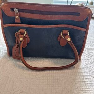 Evintage Liz Claiborne navy and Brown pebbled Leather Handbag